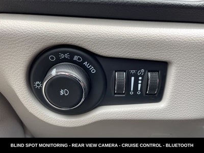 2023 Chrysler Pacifica Touring L HEATED SEATS & STEERING WHEEL