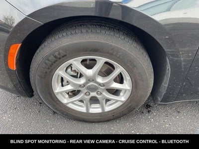 2023 Chrysler Pacifica Touring L HEATED SEATS & STEERING WHEEL