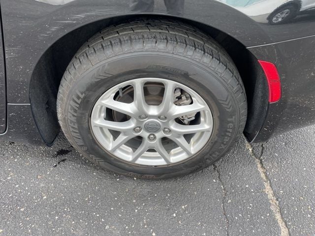 2023 Chrysler Pacifica Touring L HEATED SEATS & STEERING WHEEL