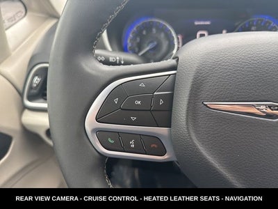 2023 Chrysler Pacifica Touring L HEATED SEATS & STEERING WHEEL