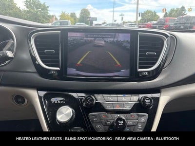 2024 Chrysler Pacifica Touring L STOW N GO SEATING