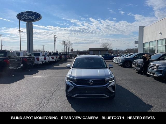 2024 Volkswagen Taos 1.5T SE ONE OWNER