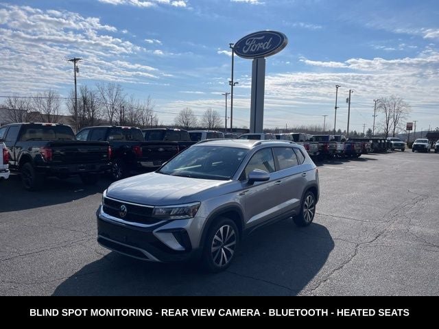 2024 Volkswagen Taos 1.5T SE ONE OWNER