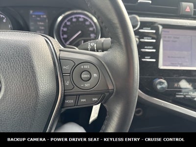 2020 Toyota Camry SE 39 MPG