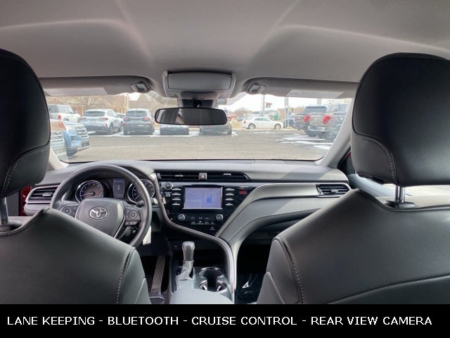 2020 Toyota Camry SE 39 MPG