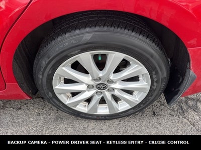 2020 Toyota Camry SE 39 MPG