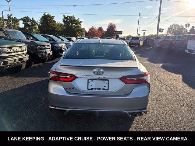 2022 Toyota Camry SE LOW MILEAGE LOCAL TRADE