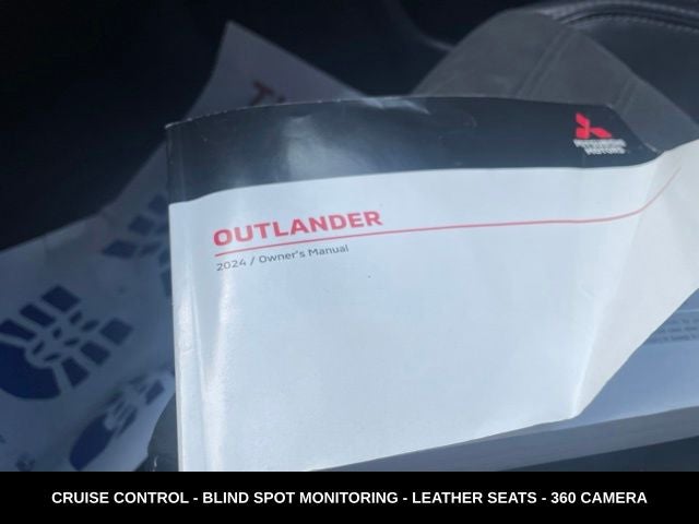 2024 Mitsubishi Outlander Base