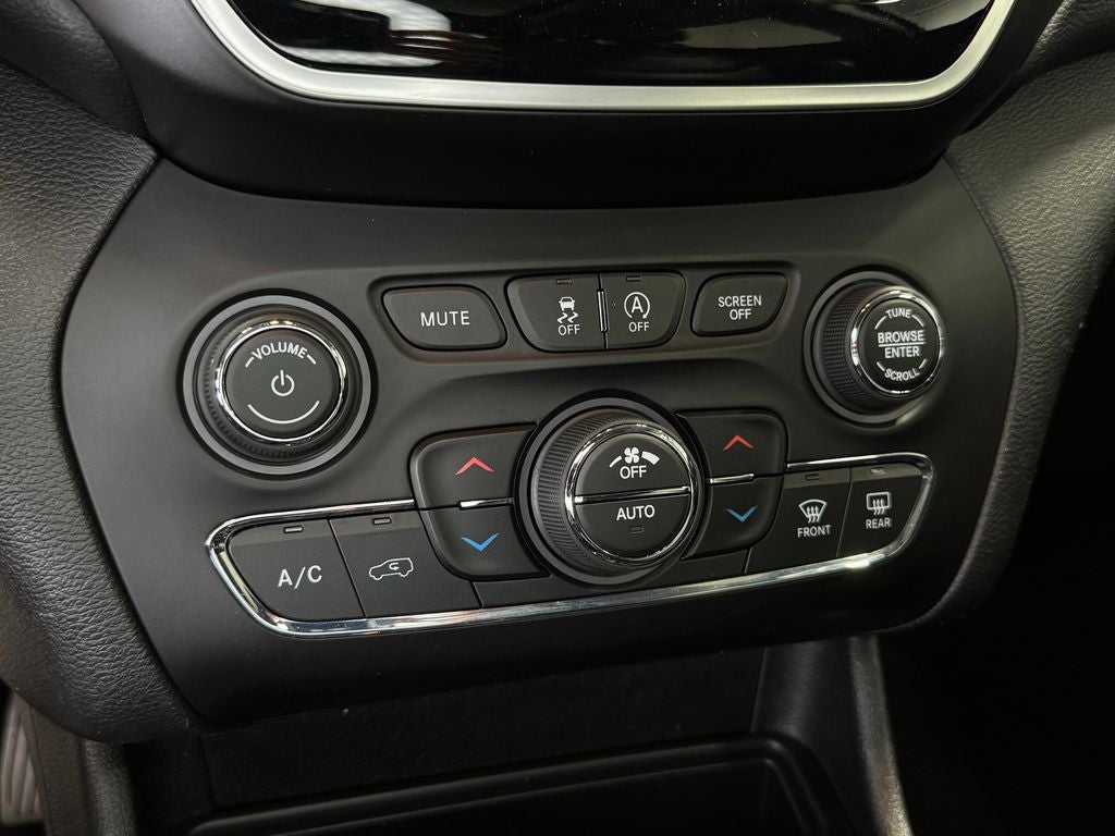 2019 Jeep Cherokee Limited Luxury Group