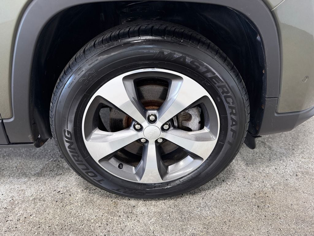 2019 Jeep Cherokee Limited Luxury Group