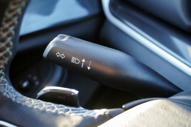 2023 Jeep Grand Cherokee Altitude ParkView Rear Back-Up Camera & Radio: Uconnect 5 w