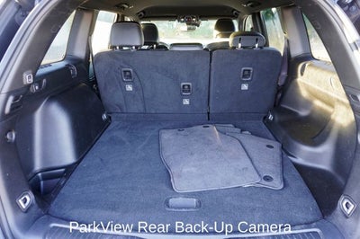 2023 Jeep Grand Cherokee Altitude ParkView Rear Back-Up Camera & Radio: Uconnect 5 w