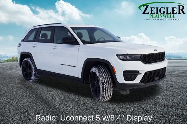 2023 Jeep Grand Cherokee Altitude X Power Sunroof & Radio: Uconnect 5 w/8.4" Display &