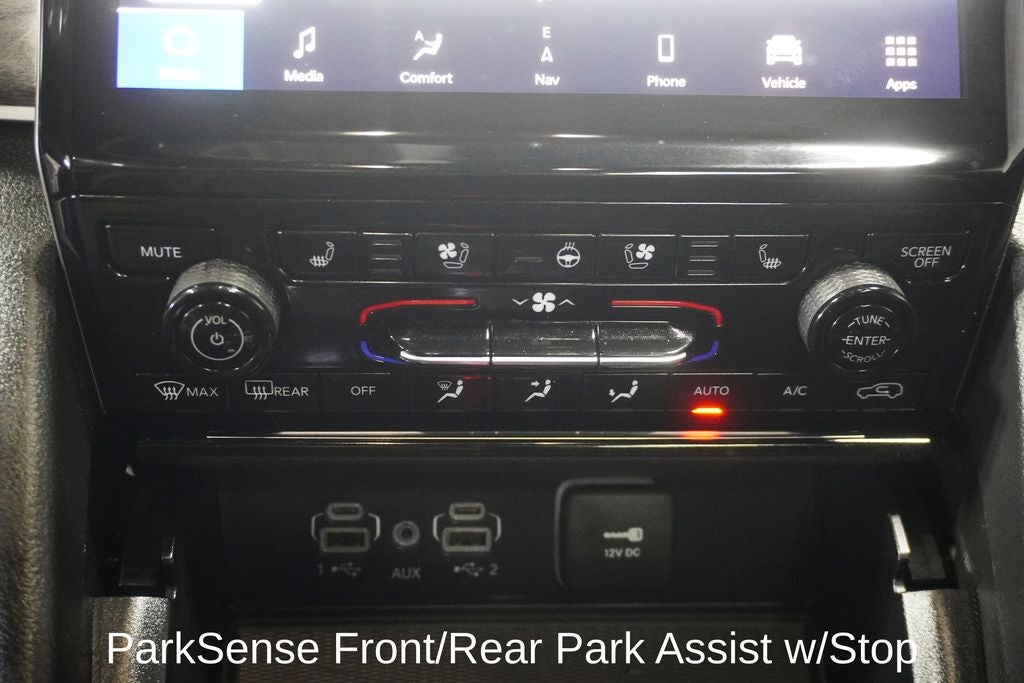 2024 Jeep Grand Cherokee Limited Navigation System & Dual-Pane Panoramic Sunroof