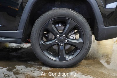 2024 Jeep Grand Cherokee Limited Navigation System & Dual-Pane Panoramic Sunroof