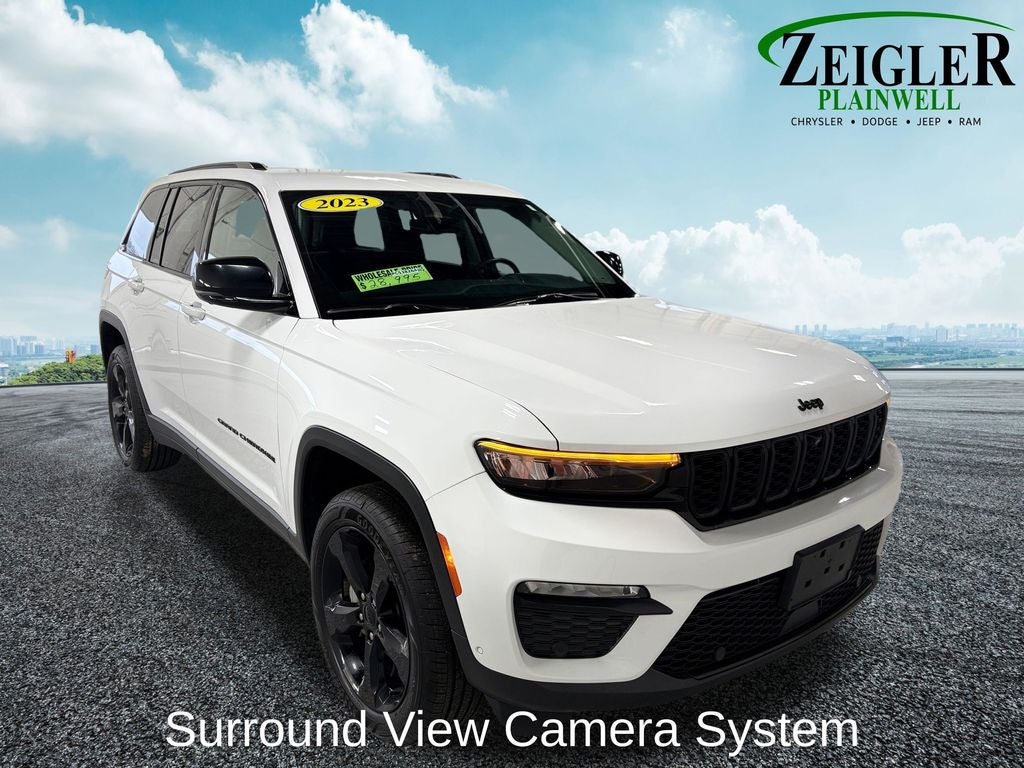 2023 Jeep Grand Cherokee Limited Blackout Package with Navigation