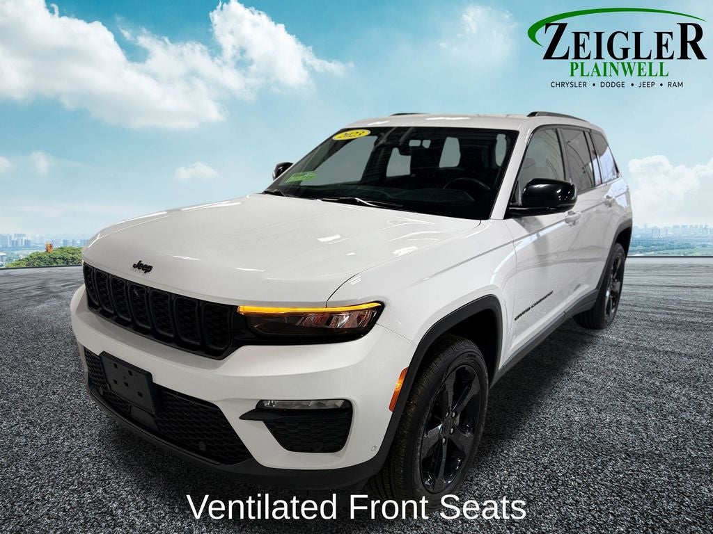 2023 Jeep Grand Cherokee Limited Blackout Package with Navigation