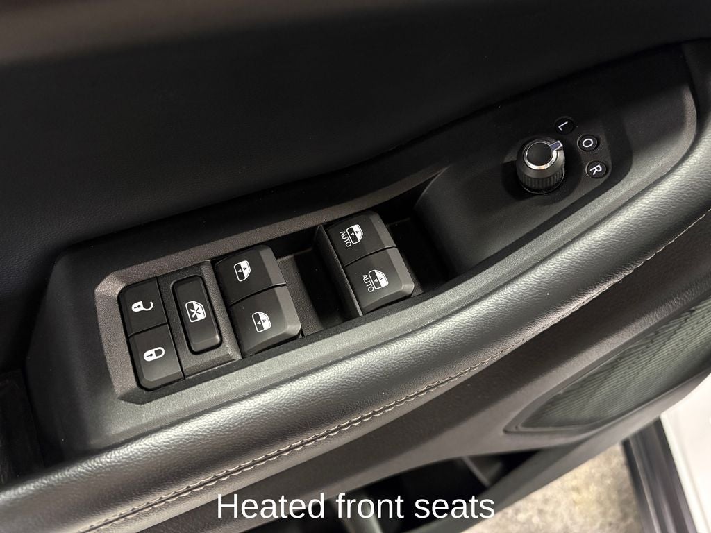 2023 Jeep Grand Cherokee Limited Blackout Package with Navigation