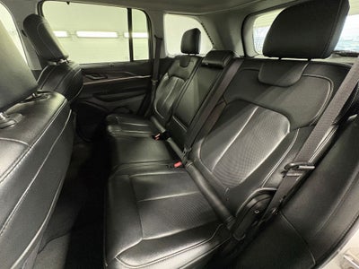 2023 Jeep Grand Cherokee Limited Blackout Package with Navigation