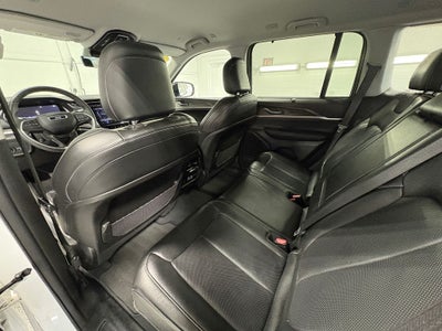 2023 Jeep Grand Cherokee Limited Blackout Package with Navigation