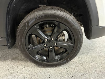 2023 Jeep Grand Cherokee Limited Blackout Package with Navigation