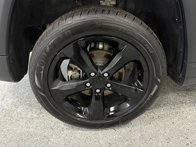 2023 Jeep Grand Cherokee Limited Blackout Package with Navigation