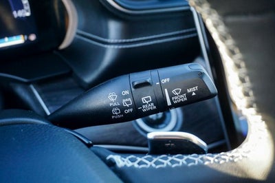 2023 Jeep Grand Cherokee Limited Blackout Package with Navigation