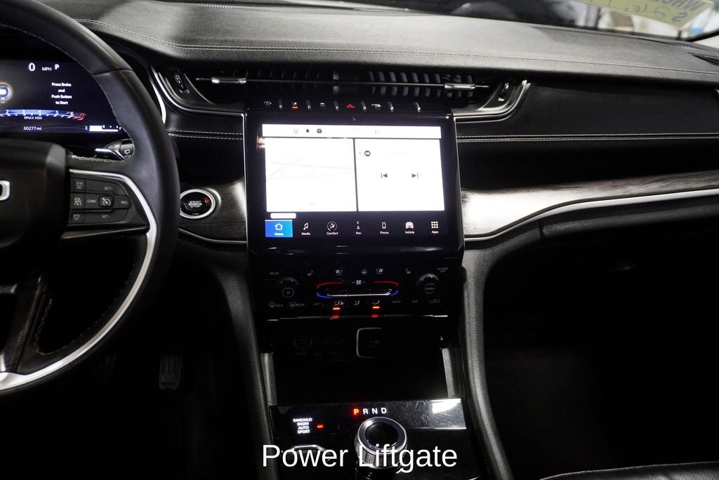 2023 Jeep Grand Cherokee Limited Blackout Package with Navigation
