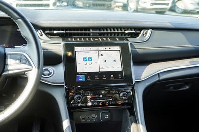 2022 Jeep Grand Cherokee L Limited Apple CarPlay & Google Android Auto