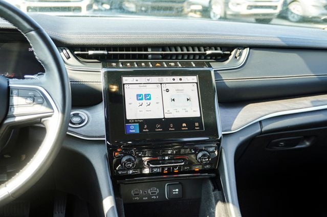 2022 Jeep Grand Cherokee L Limited Apple CarPlay & Google Android Auto