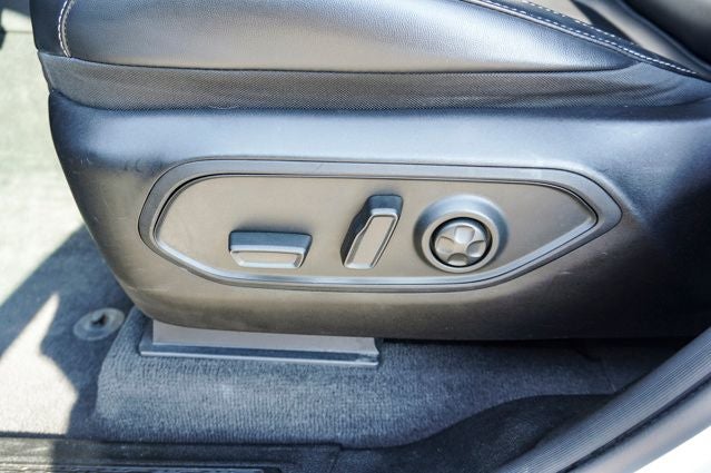 2022 Jeep Grand Cherokee L Limited Apple CarPlay & Google Android Auto