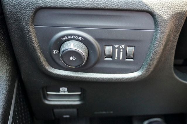 2022 Jeep Grand Cherokee L Limited Apple CarPlay & Google Android Auto