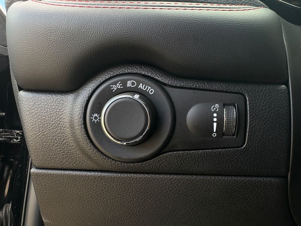 2025 Dodge Durango R/T Plus Navigation System & Power Sunroof