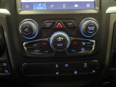 2022 RAM 1500 Classic SLT Heated Seats & Wheel Group