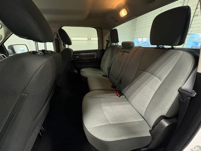 2022 RAM 1500 Classic SLT Heated Seats & Wheel Group