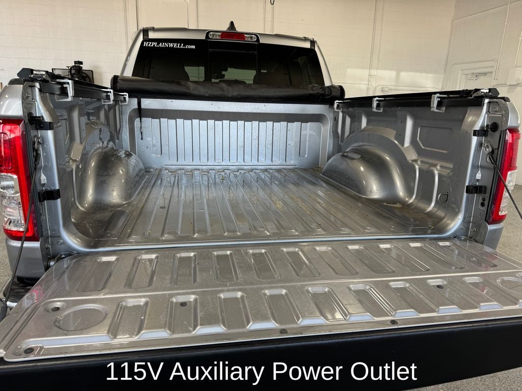 2020 RAM 1500 Big Horn/Lone Star Level 2 Equipment Group