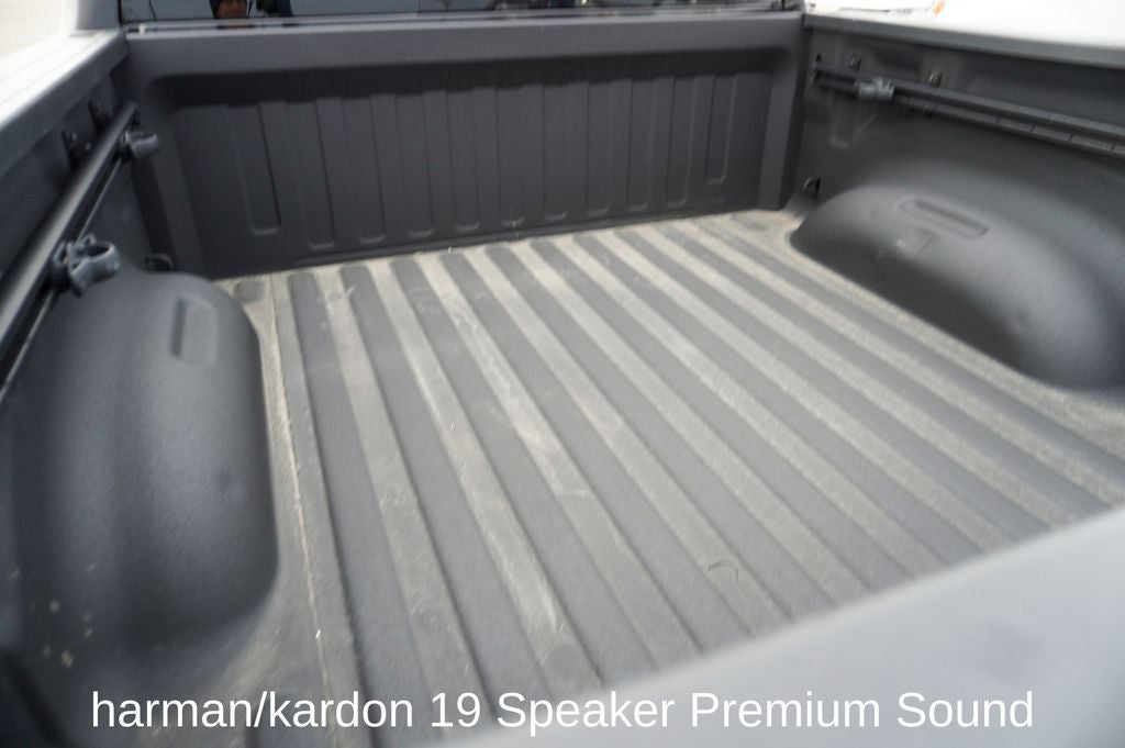 2023 RAM 1500 Rebel 12" Touchscreen Display & Apple CarPlay/Android Au