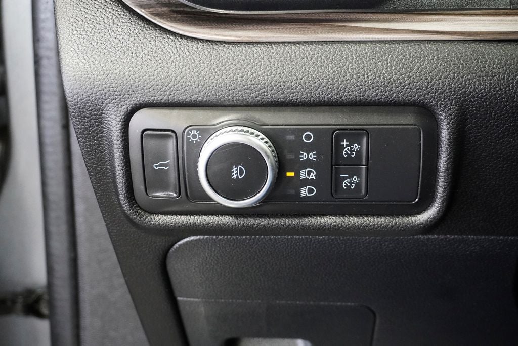 2022 Ford Explorer Limited Twin Panel Moonroof & Navigation System