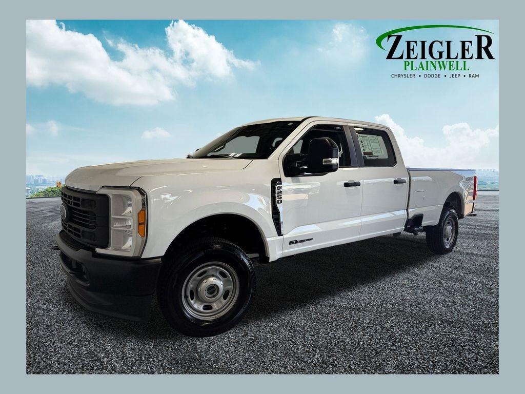 2023 Ford F-250SD XL GVWR: 10,000 lb Payload Package