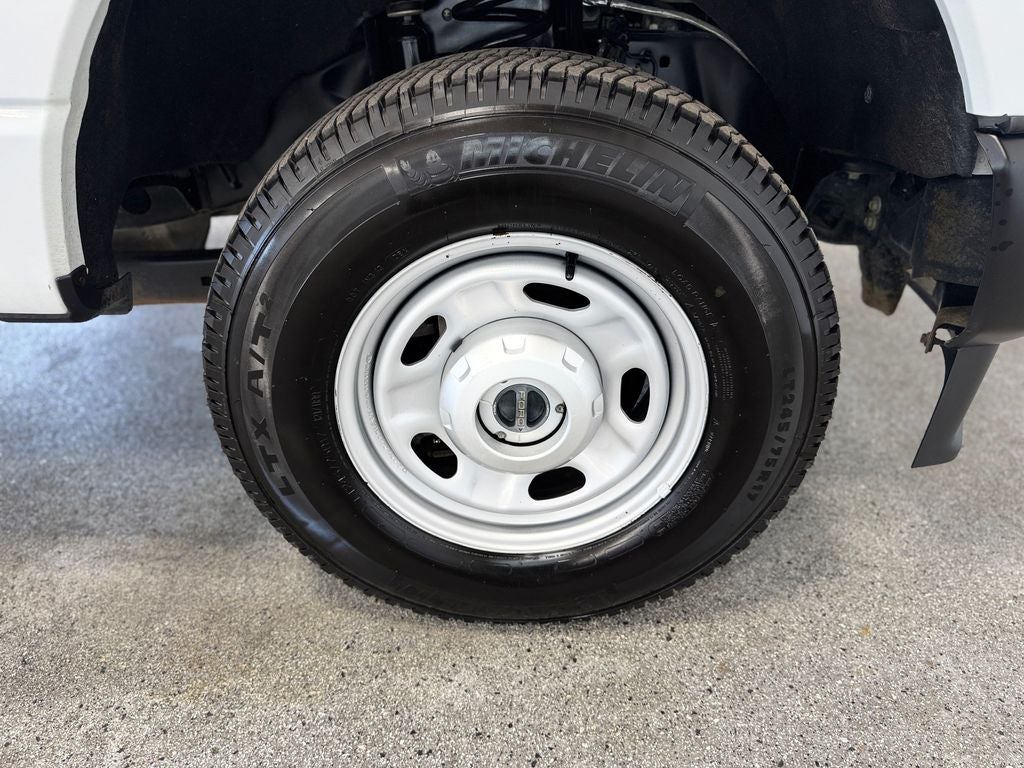 2023 Ford F-250SD XL GVWR: 10,000 lb Payload Package