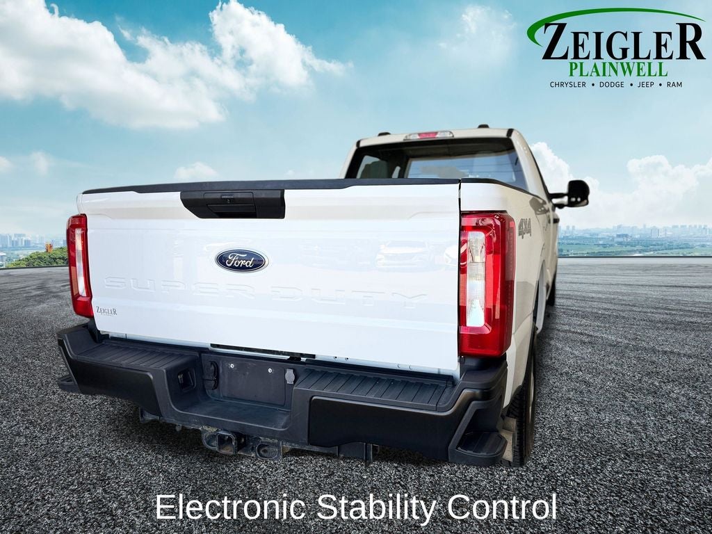 2023 Ford F-250SD XL GVWR: 10,000 lb Payload Package