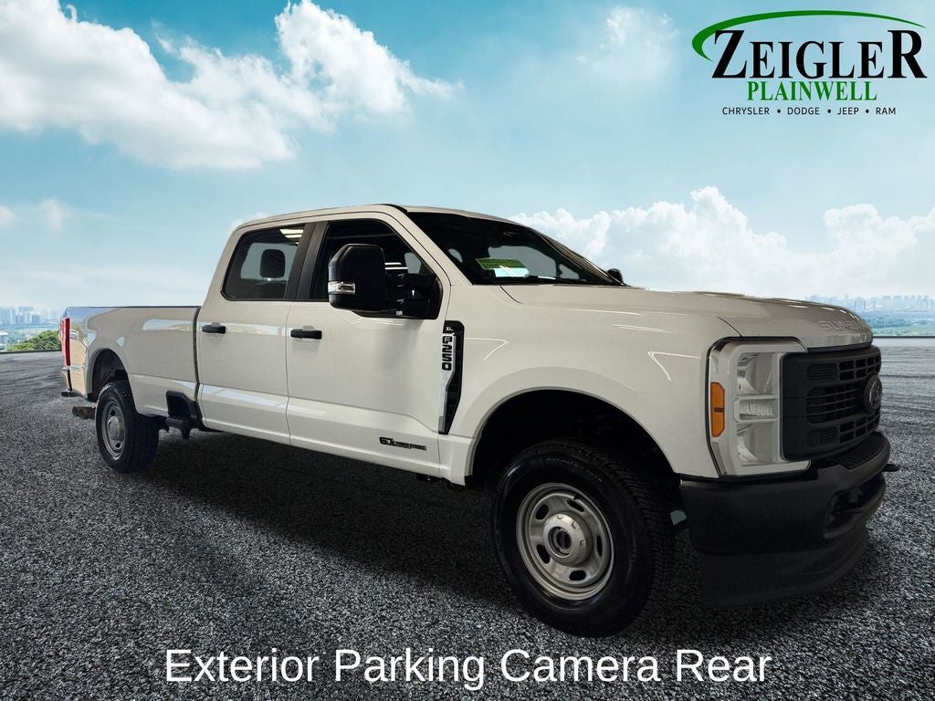 2023 Ford F-250SD XL GVWR: 10,000 lb Payload Package