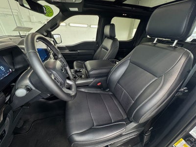2025 Ford F-150 Lariat Navigation system