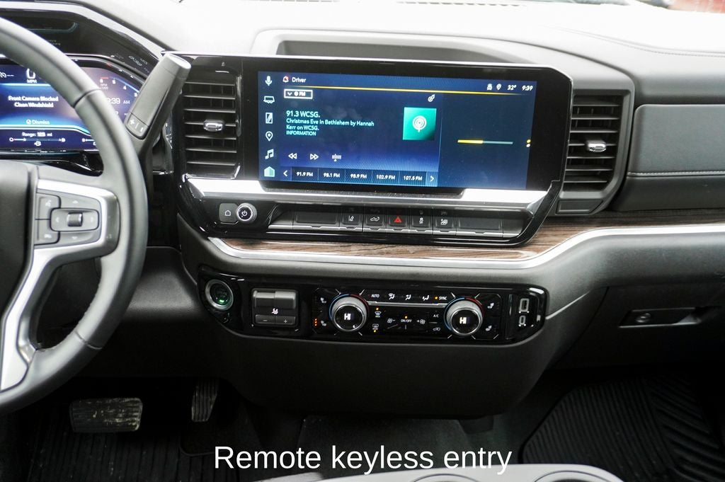 2025 Chevrolet Silverado 2500HD LT Navigation System & Apple CarPlay/Android Auto