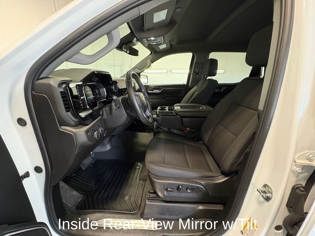 2025 Chevrolet Silverado 1500 LT Navigation System