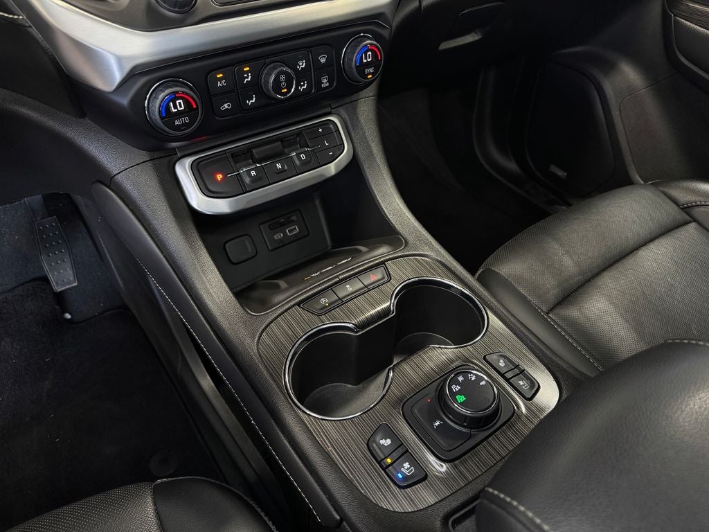 2023 GMC Acadia SLT Elevation Edition