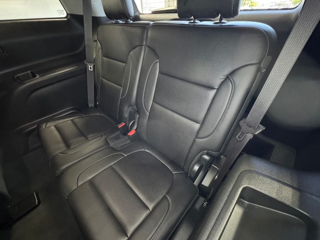 2023 GMC Acadia SLT Elevation Edition