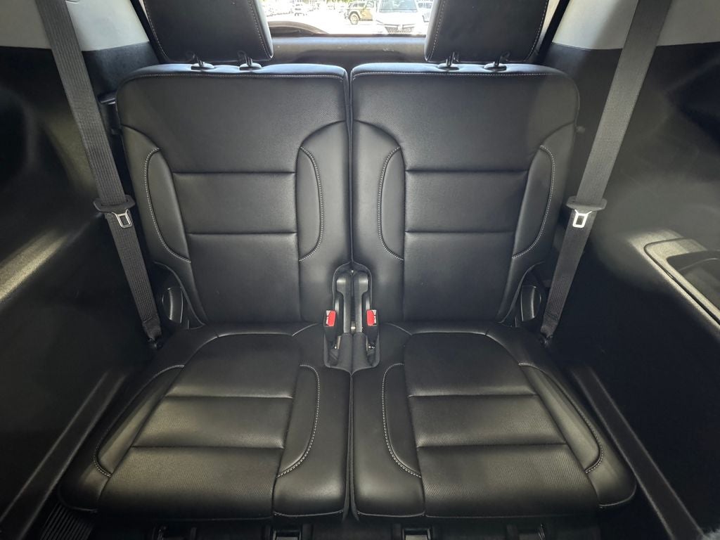 2023 GMC Acadia SLT Elevation Edition