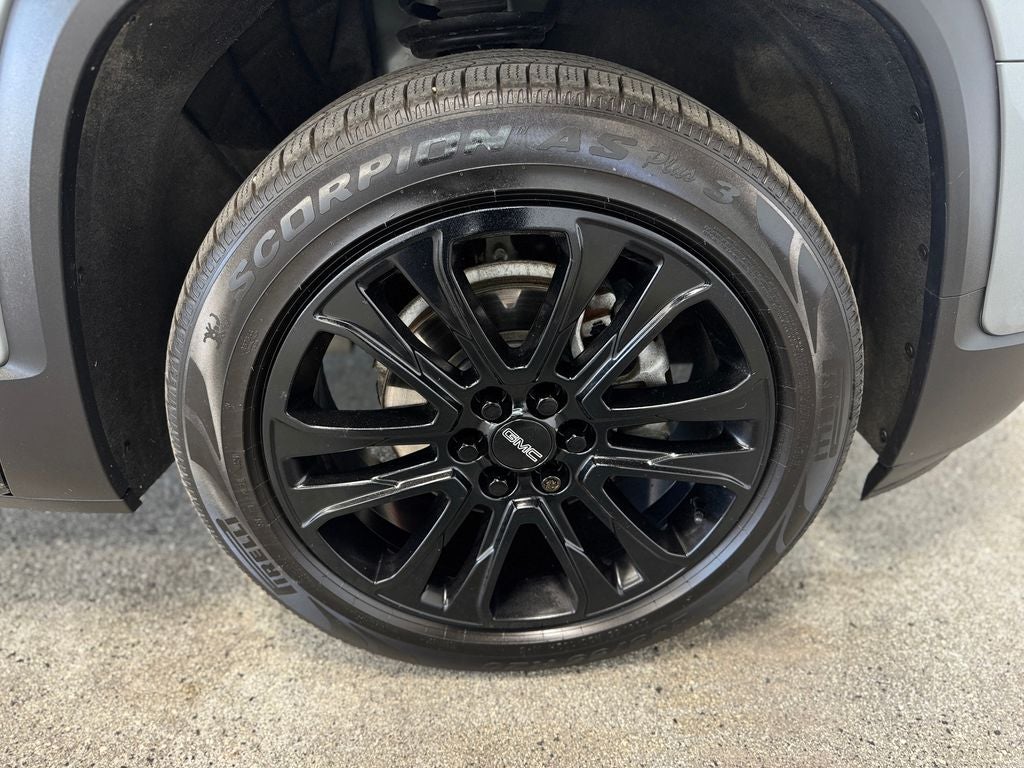 2023 GMC Acadia SLT Elevation Edition