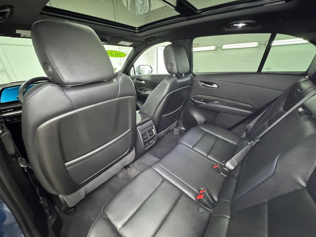 2024 Cadillac XT4 Sport Navigation system